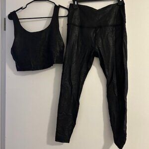 Beyond Yoga PowerShine Viper Print Cropped Tank and Legging Matching Set